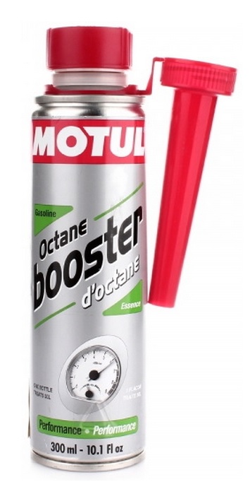 OCTANE BOOSTER GASOLIN, Чистящее средство, система впрыска бензина,
Увеличитель октанового индекса (бензин) 300мл (110753) Motul
Применение
OCTANE BOOSTER GASOLINE - повышает октановый индекс бензина. Применяется во всех типах бензиновых двигателей, с непосредственным впрыском или карбюраторных, атмосферных или с турбонаддувом, с каталитическим нейтрализатором или без него, работающих на всех видах бензина, этилированных и неэтилированных, с содержанием свинца, сжиженном и сжатом газе, этаноле или биотопливе.
OCTANE BOOSTER GASOLINE повышает октановый индекс (RON - Research Octane Number) на 2 единицы. В смеси с топливом средство обеспечивает:
- улучшение полноты сгорания рабочей смеси;
- предотвращает детонацию.
Свойства
Эффективное и полноценное сгорание рабочей смеси одно из условий оптимальной работы двигателя. Увеличивая октановый индекс OCTANE BOOSTER GASOLINE:
- улучшает полноту сгорания рабочей смеси;
- обеспечивает чистоту камеры сгорания;
- предотвращает детонации;
При использовании OCTANE BOOSTER GASOLINE:
- улучшается работа двигателя;
- обеспечивается оптимальная работа двигателя в режимах: пуск двигателя, холостой ход и разгон;
- снижается расход топлива и выбросы вредных веществ в атмосферу. 
Рекомендации по применению
Добавьте полный флакон OCTANE BOOSTER GASOLINE перед заправкой. Один флакон средства рассчитан до 30 л бензина. Для улучшенного результата используйте OCTANE BOOSTER GASOLINE регулярно.