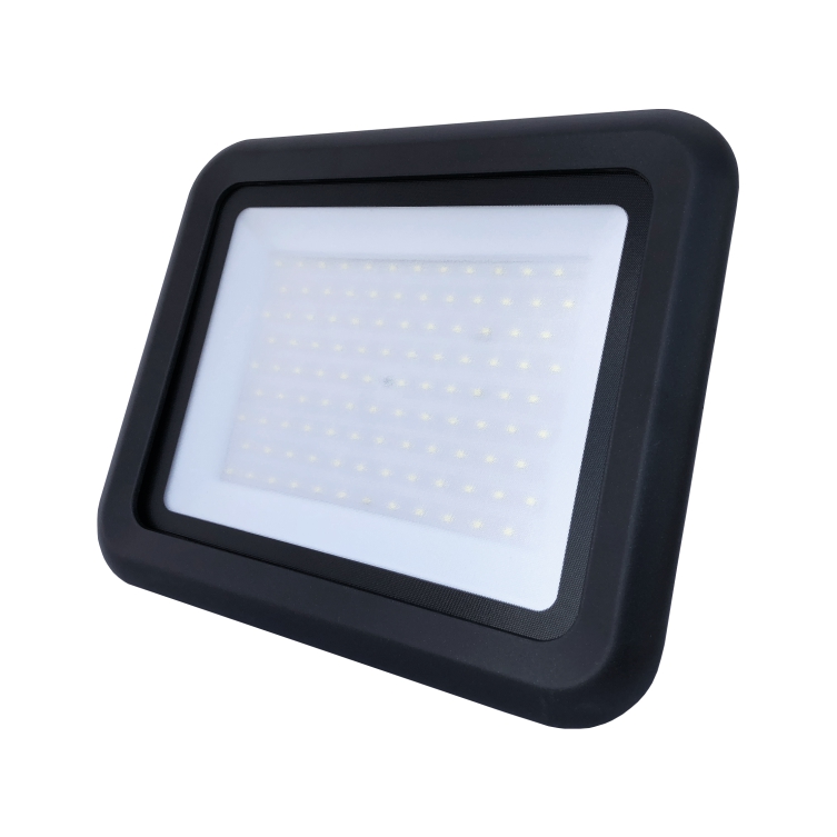 10605049, Proiector LED PROJECT2 SMD 100W IP65 6500K,
Светодиодный прожектор PROJECT2 SMD LED 100Вт IP65 6500K
Мощность (Вт) 100
Напряжение (В) 230V AC
Ток (А) 0.45
Цветовая температура (K) 6500K
Цвет свечения белый дневной
Световой поток (Лм) 9150
Угол рассеивания(°) 100
Материал корпуса алюм. сплав
Цвет корпуса чёрный
Степень защиты оболочки (IP) IP65
Время разогрева (с) 1
Время запуска (с) 0.5
Срок службы (ч) 30000
Длина (мм) 290
Вес (гр) 1350
Ширина (мм) 38
Высота (мм) 270
Совместимость со светорегулятором Нет
Гарантия (мес.) * при бытовом некоммерческом использовании	24